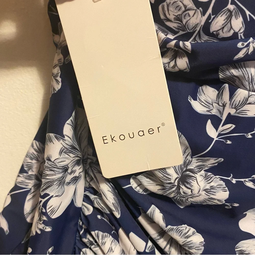 Ekouaer‎ Elegant Navy Floral One Piece Swimsuit Women’s Size XL Beach New